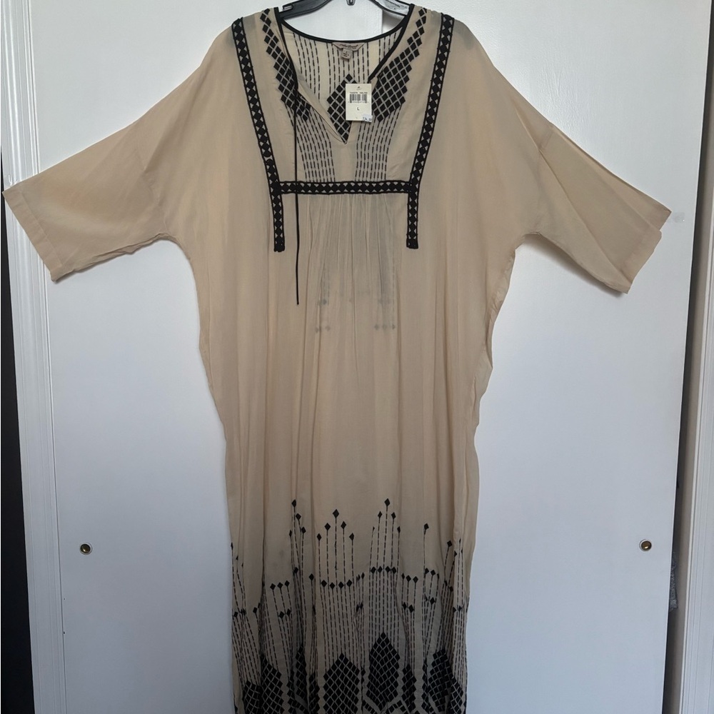 Lucky Brand Cream and Black Patterned Top